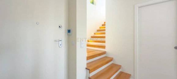 3 bedrooms House in Porto Salvo, Portugal No. 111040 42