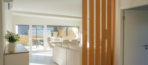 3 bedrooms House in Porto Salvo, Portugal No. 111040 7