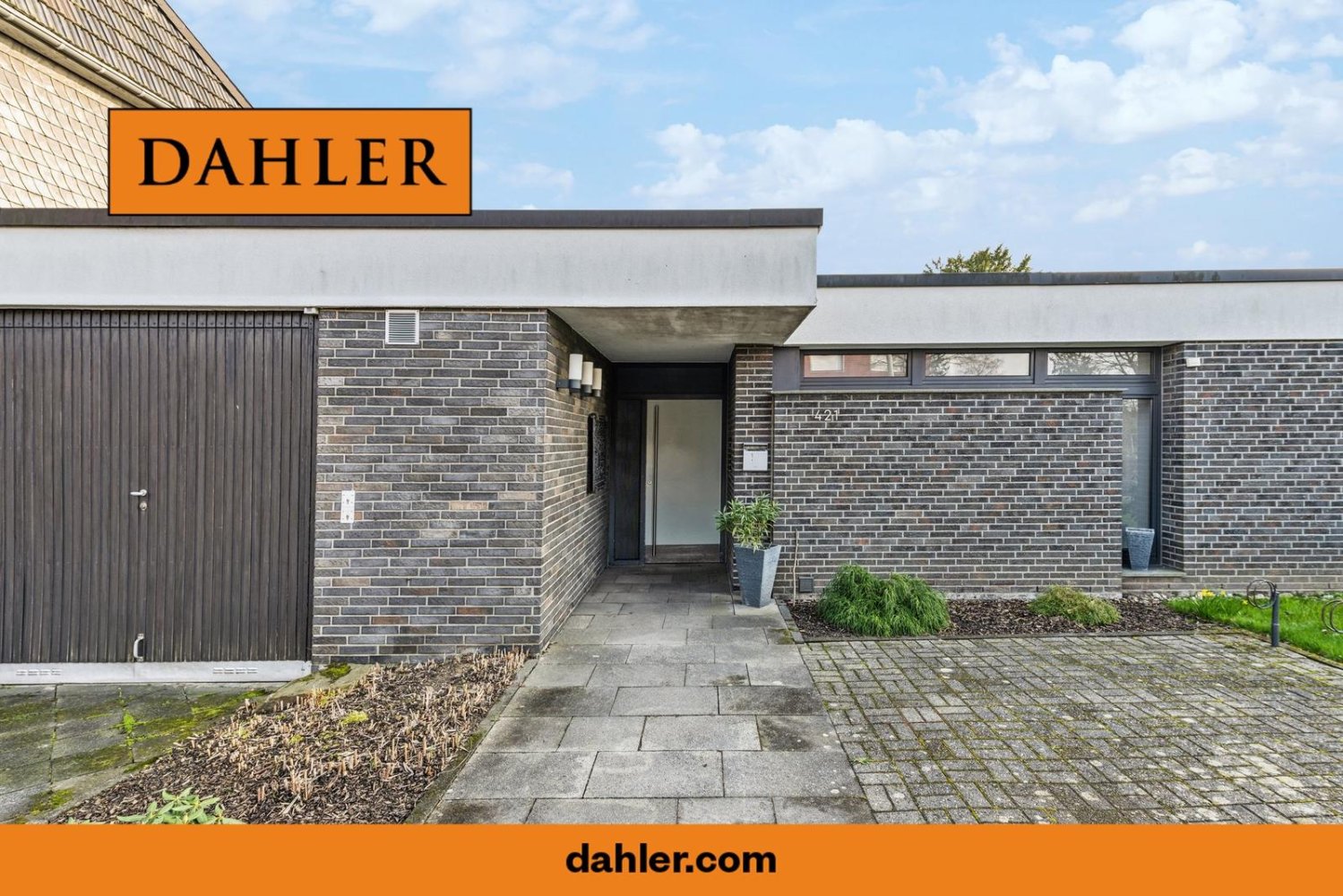 7-Zimmer Gebäude in Mönchengladbach, Germany, Nr. 106880