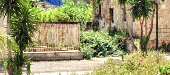 1340m² Commercial property in Carini, Italy No. 346035 7