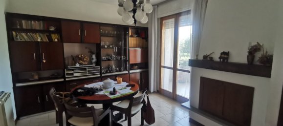 Apartamento de 4 dormitorios en Tresana, Italy No. 318643 2