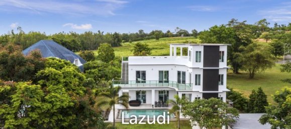 Кафе / ресторан с 4 спальнями в Паттайя, Таиланд № 15996 3