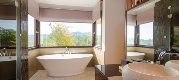 5 bedrooms Villa in Marbella, Spain No. 115435 34