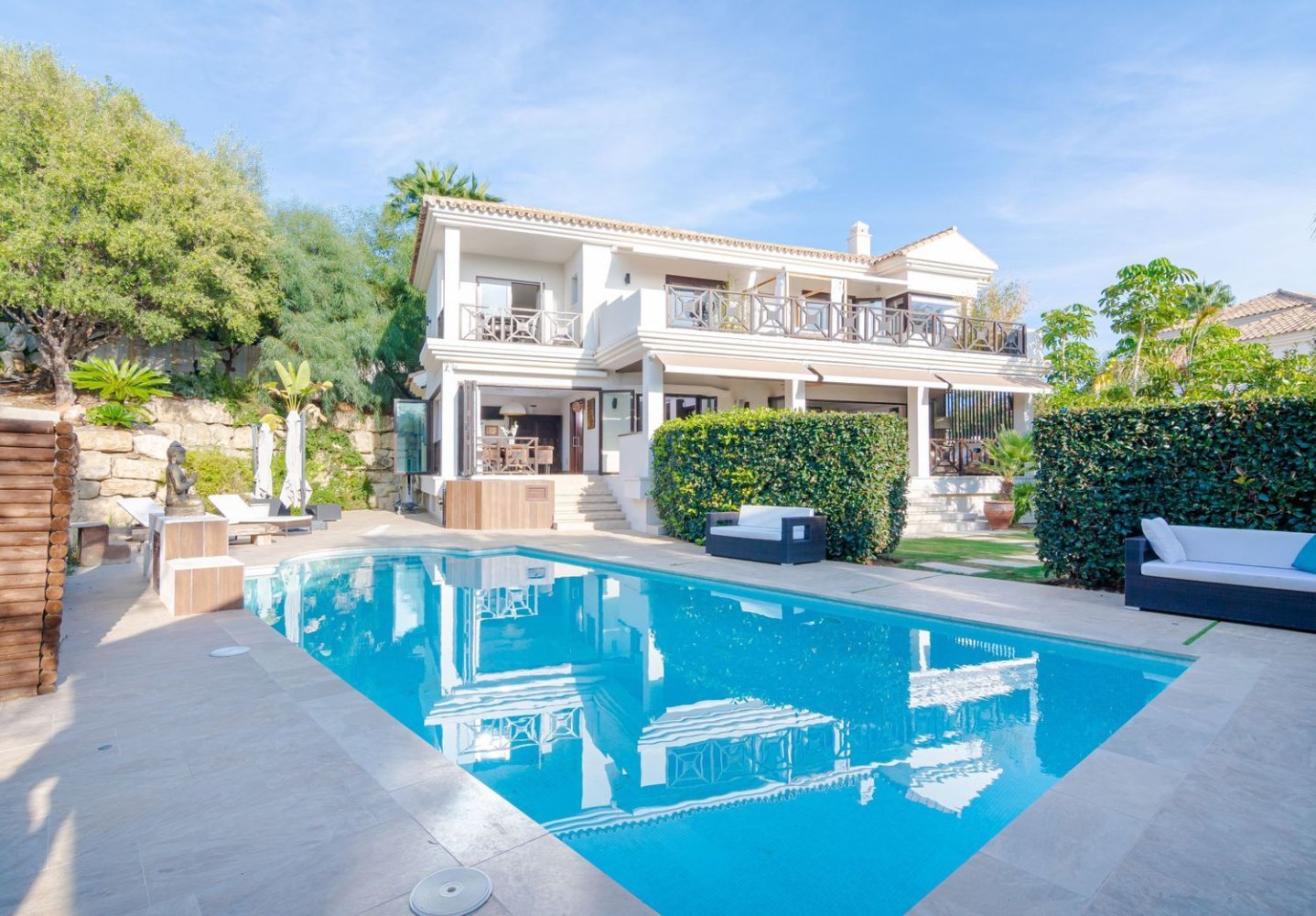 5 bedrooms Villa in Marbella, Spain No. 115435