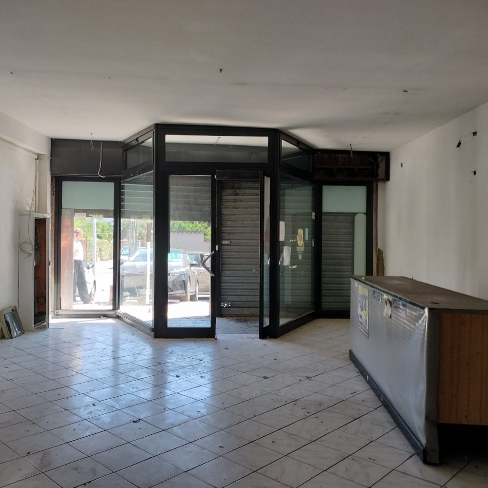 Imóvel comercial em Rome, Italy 200 m² N.º 269910