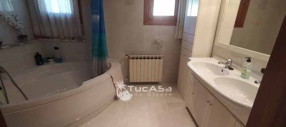 4 bedrooms House in Barx, Spain No. 128821 3