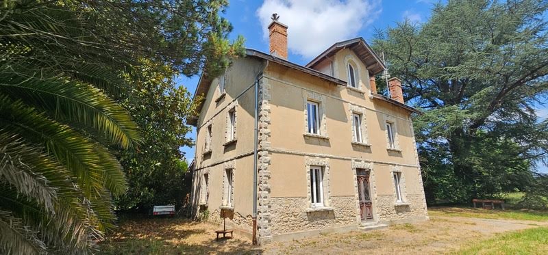4 bedrooms House in Peyrehorade, France No. 301045
