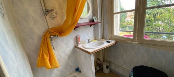 2 bedrooms Apartment in Saint-Florent-sur-Cher, France No. 67744 11