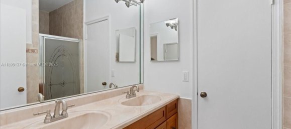 5 chambres villa à vendre à Miami, Miami-Dade, Florida, USA № 614667 3