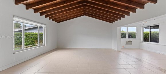 5 chambres villa à vendre à Miami, Miami-Dade, Florida, USA № 614667 23