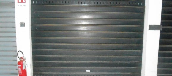 13m² Garage in Milan, Italy No. 333297 2