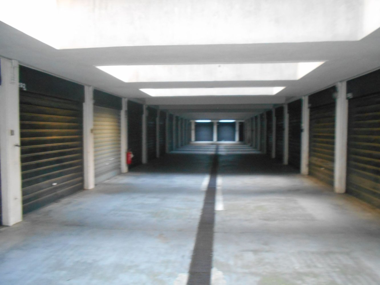 13m² Garage in Milan, Italy No. 333297