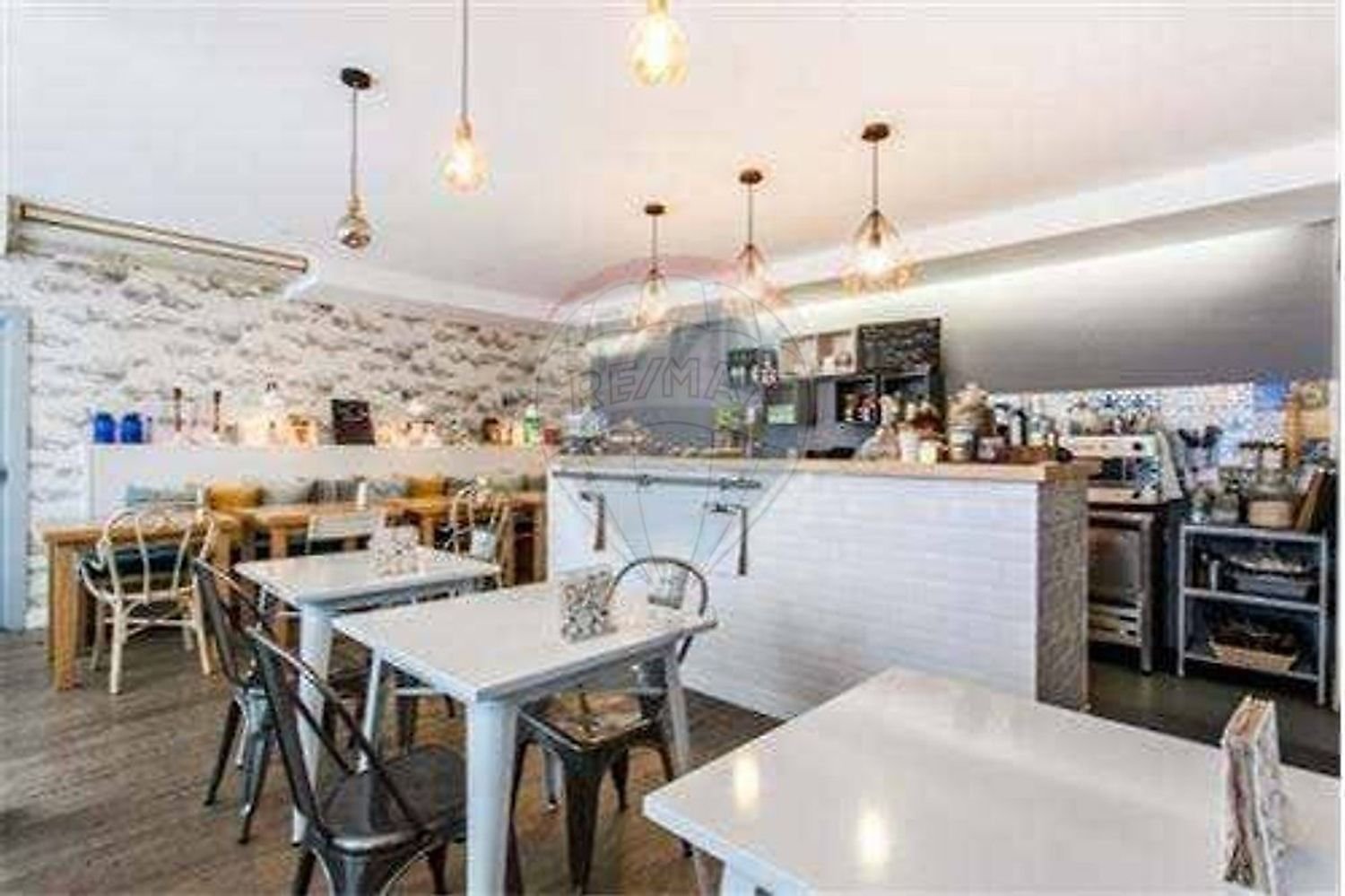 Propriété commerciale à Lisbon, Portugal 74m² No. 246512