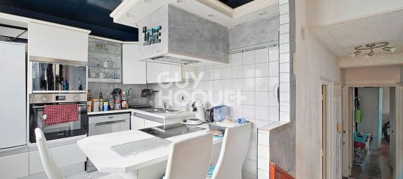 3 bedrooms House in Tournan-en-Brie, France No. 174363 5