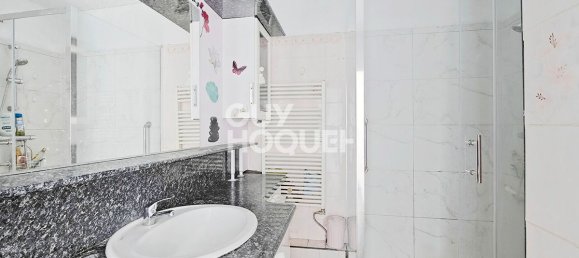 3 bedrooms House in Tournan-en-Brie, France No. 174363 9