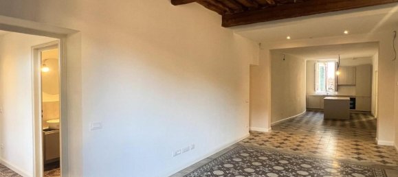 6 rooms Apartment in Lucca, Italy No. 65228 20