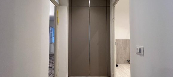 6 rooms Apartment in Lucca, Italy No. 65228 8