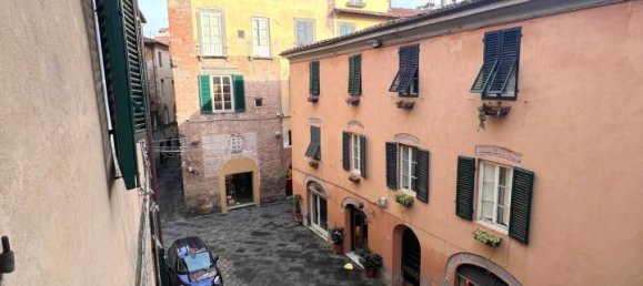 6 rooms Apartment in Lucca, Italy No. 65228 6