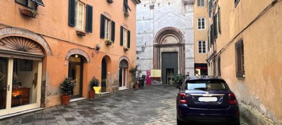 6 rooms Apartment in Lucca, Italy No. 65228 27