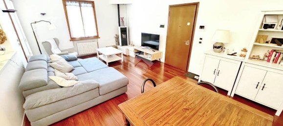2 bedrooms Apartment in Parma, Italy No. 283612 12