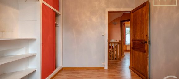 3 bedrooms House in Rousies, France No. 50920 16