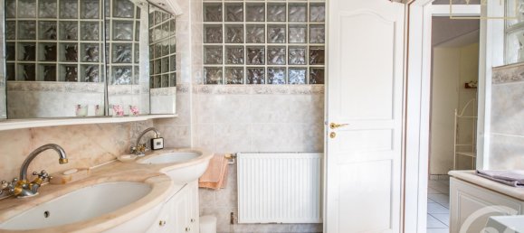 3 bedrooms House in Rousies, France No. 50920 3