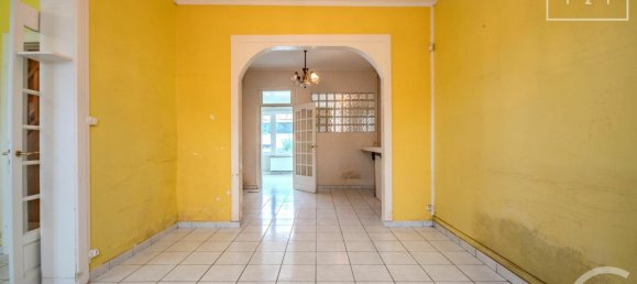 3 bedrooms House in Rousies, France No. 50920 8