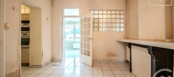 3 bedrooms House in Rousies, France No. 50920 9