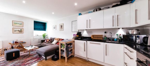 2 bedrooms Apartment in London, United Kingdom No. 11605 4