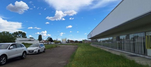 3600m² Commercial property in Caltignaga, Italy No. 372487 3