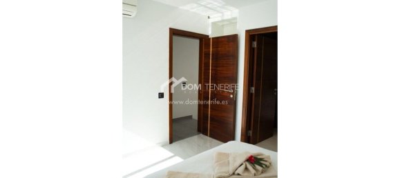 3 bedrooms House in Adeje, Spain No. 22053 43