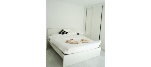 3 bedrooms House in Adeje, Spain No. 22053 40