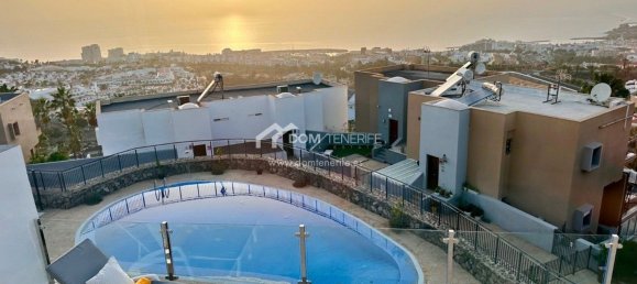 3 bedrooms House in Adeje, Spain No. 22053 2