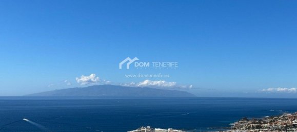 3 bedrooms House in Adeje, Spain No. 22053 13