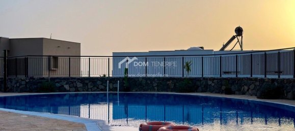 3 bedrooms House in Adeje, Spain No. 22053 11