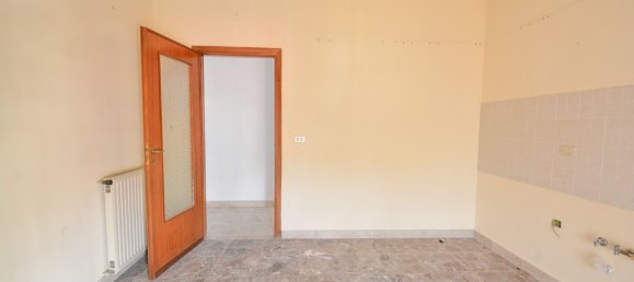 Apartamento de 4 habitaciónes en Messina, Italy No. 299586 8