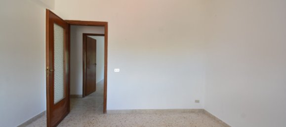 Apartamento de 4 habitaciónes en Messina, Italy No. 299586 20