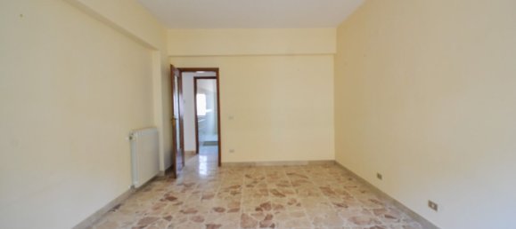 Apartamento de 4 habitaciónes en Messina, Italy No. 299586 17