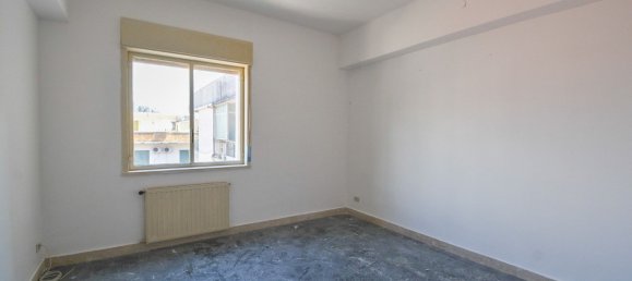 Apartamento de 4 habitaciónes en Messina, Italy No. 299586 3