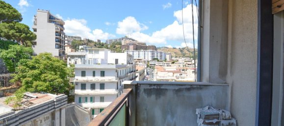 Apartamento de 4 habitaciónes en Messina, Italy No. 299586 24