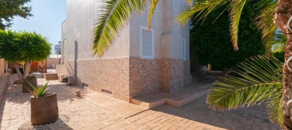 4 غرف نوم فيلا في Torrevieja, Spain رقم 98616 19