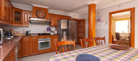 4 غرف نوم فيلا في Torrevieja, Spain رقم 98616 28