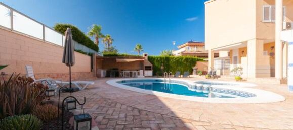 4 غرف نوم فيلا في Torrevieja, Spain رقم 98616 11