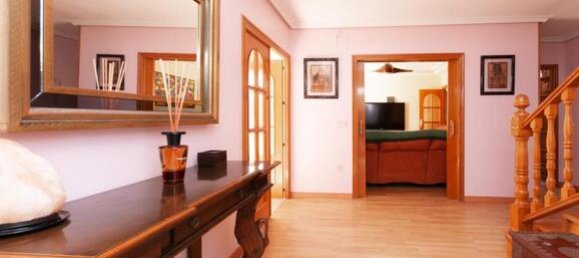 4 غرف نوم فيلا في Torrevieja, Spain رقم 98616 23