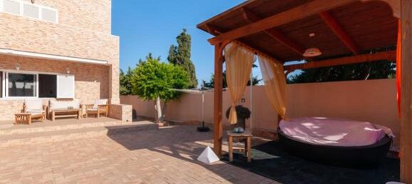 4 غرف نوم فيلا في Torrevieja, Spain رقم 98616 17