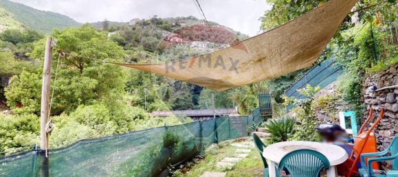 Apartamento de 2 dormitorios en Avegno, Italy No. 32684 7