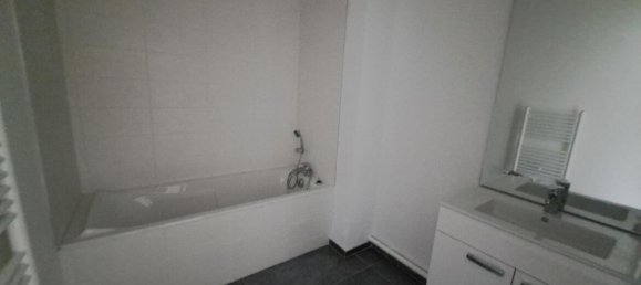 Apartamento de 2 dormitorios en Tinqueux, France No. 84433 10