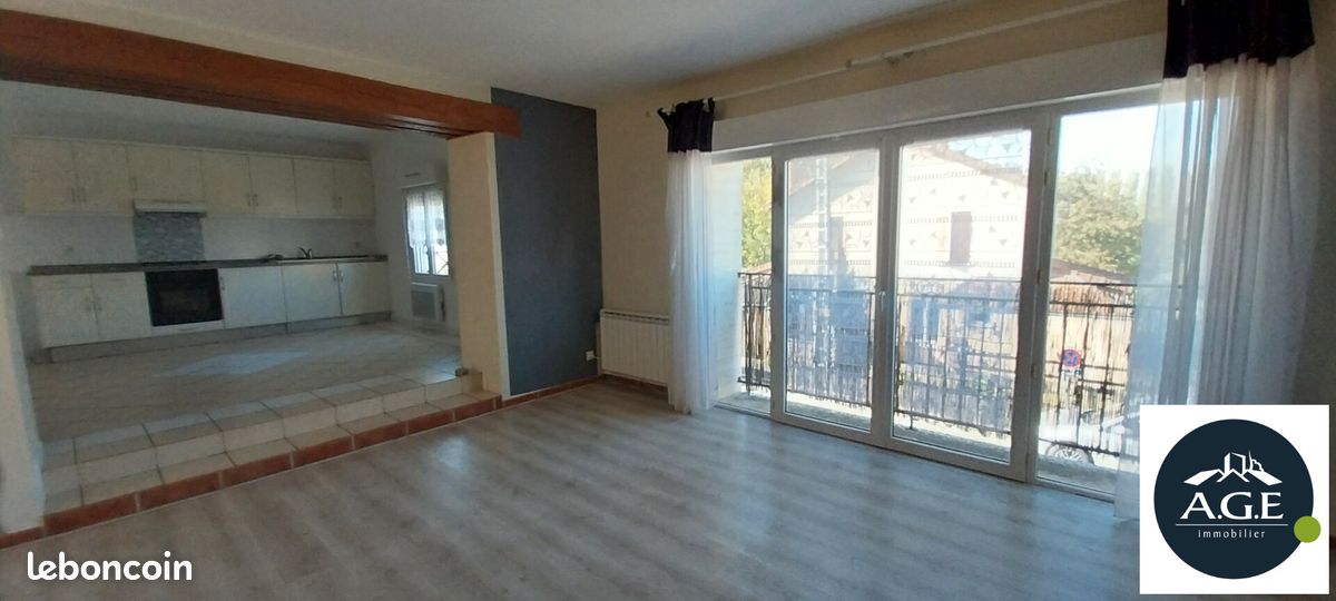 2 bedrooms Apartment in Gallardon, France No. 224210