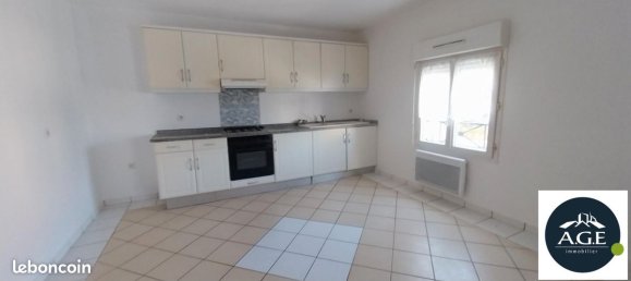 2 bedrooms Apartment in Gallardon, France No. 224210 3