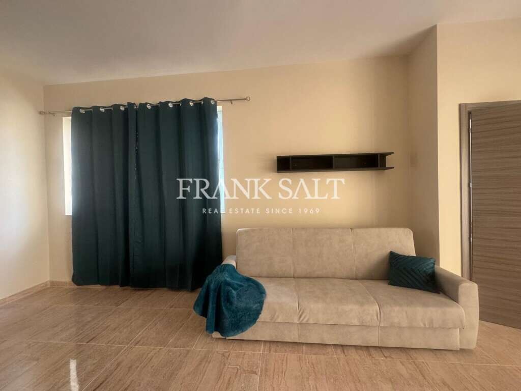 3 bedrooms Penthouse in Xewkija, Malta No. 6093